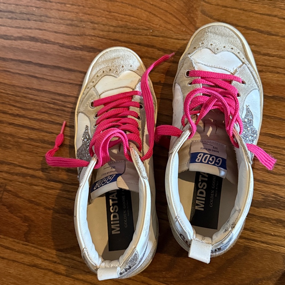 Golden Goose White Sneakers with Pink Laces - Picture 2 of 6